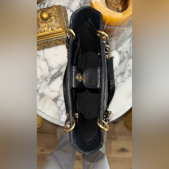 Chanel Petite Shopping Tote - Picture 7 of 8